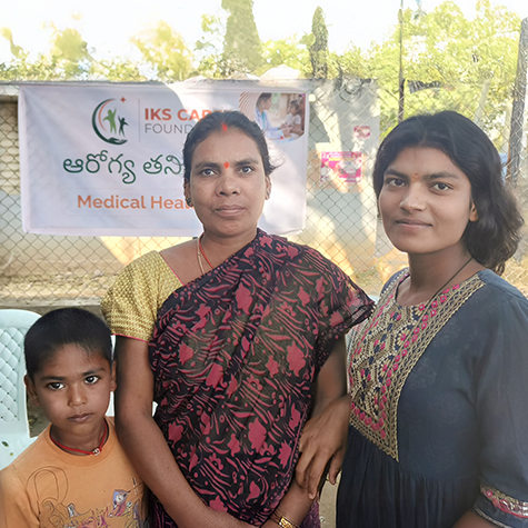 homepage family of three