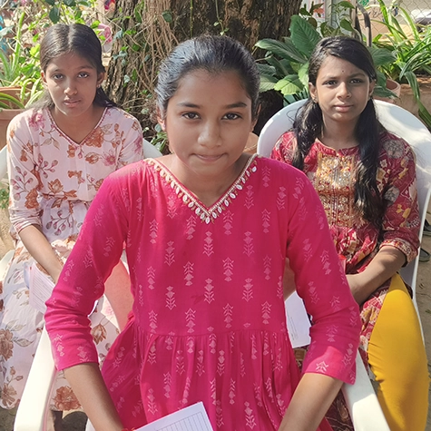 homepage three girls